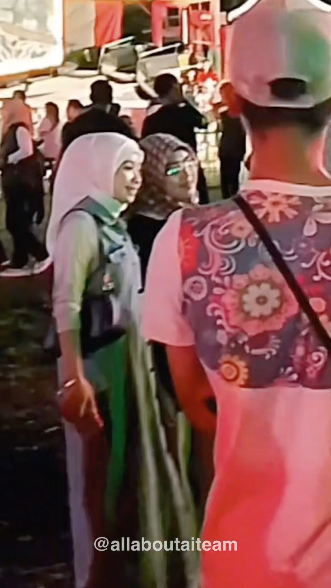 Dah Macam Artis Dah Si Fae Ni! Kat Kamera Orang Pon Cantik!! ? #aifae #aiteam